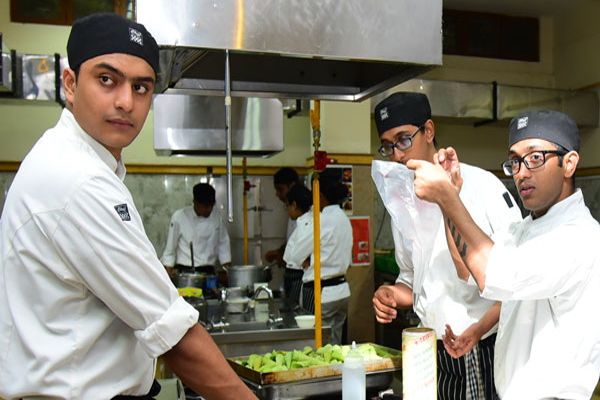 ACMT College of Hotel Management delhi